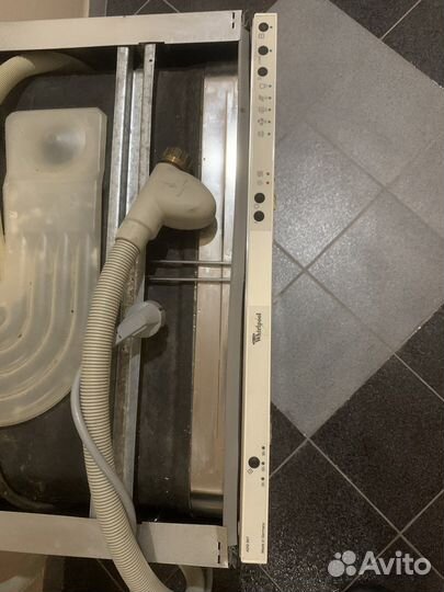 Посудомоечная машина Whirlpool ADG 957