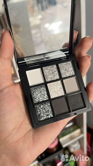 Тени для век