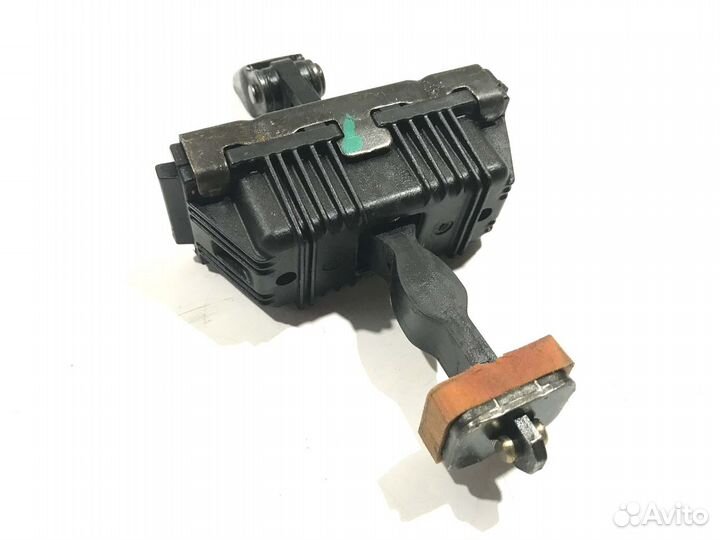 Ограничитель задний правый BMW X5 E53