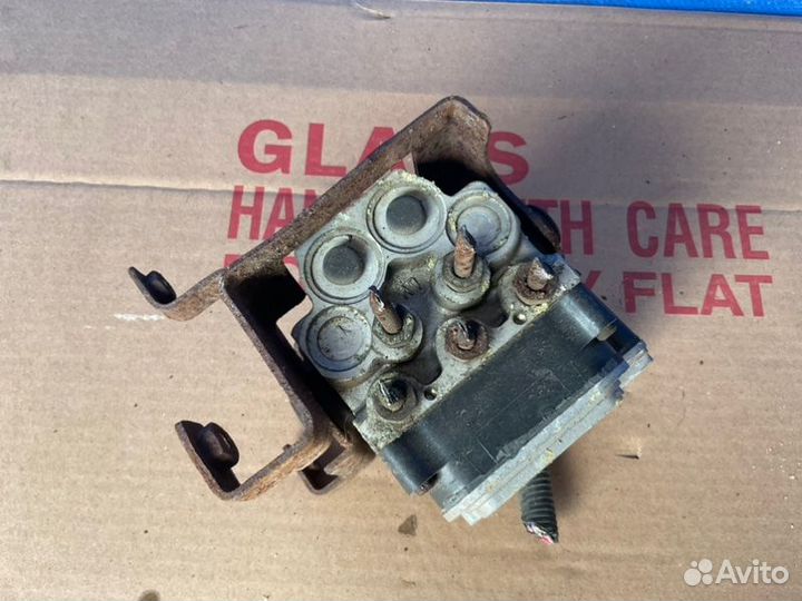 Блок abs Gmc Yukon GMT800 L59 285HP vortec 5300 V8