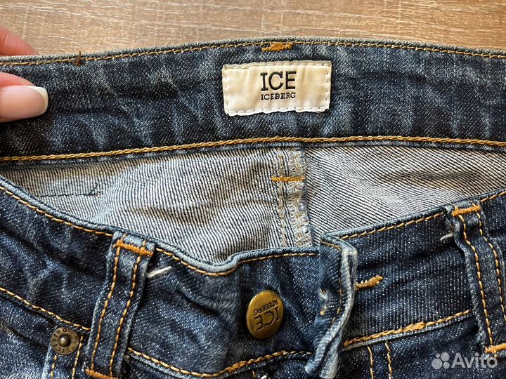 Джинсы женские