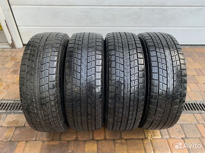 Dunlop Winter Maxx SJ8 215/65 R16 98R
