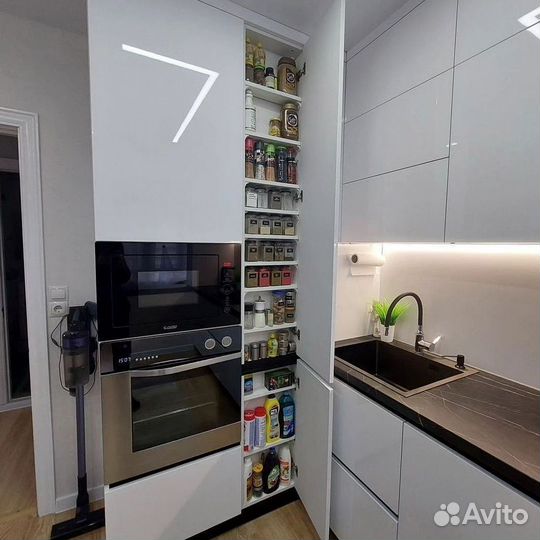 Новая угловая кухня на заказ 