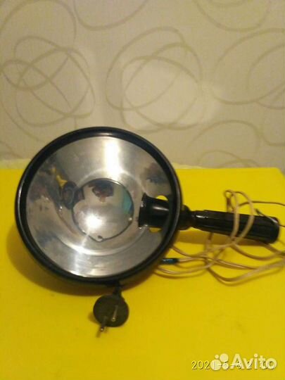 Лечебная лампа синего цвета советского периода