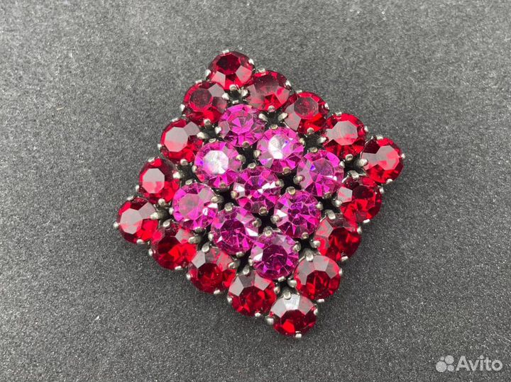 Весеннее очарование брошь винтажная Чехия