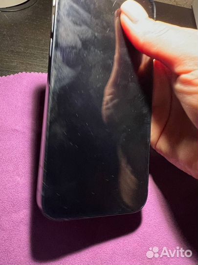 Телефон iPhone 12