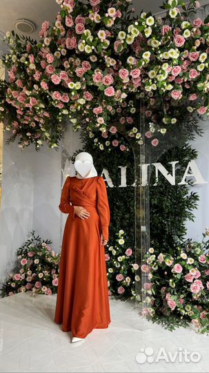 Вечернее платье