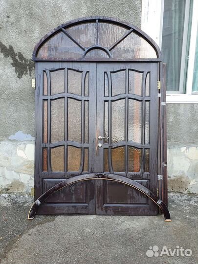 Дверь пластиковая входная