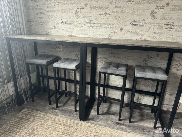 Кухонный стол и стулья