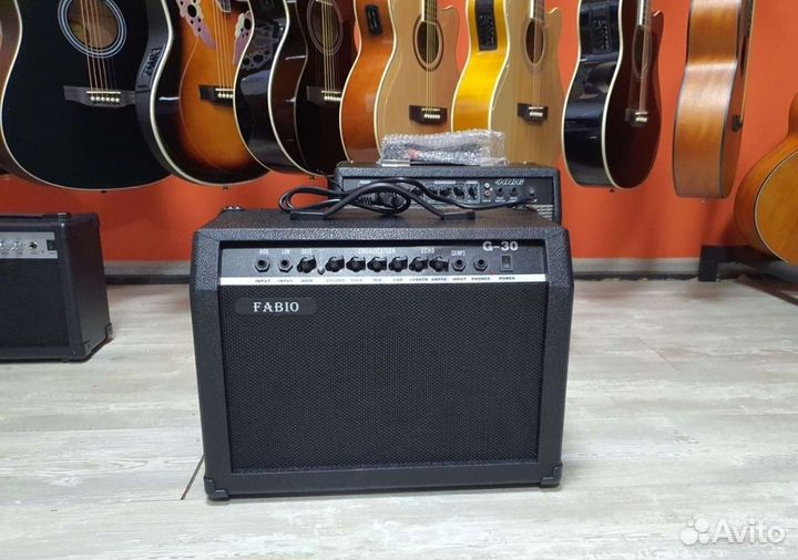 Комбоусилитель