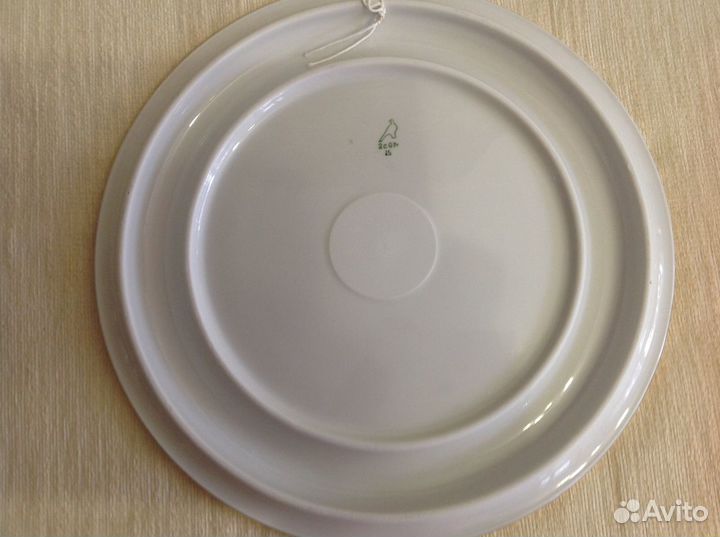 Настенная тарелка 