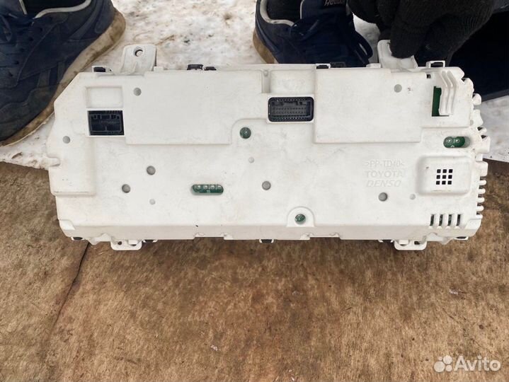 Щиток приборов Toyota Camry 50 Автомат