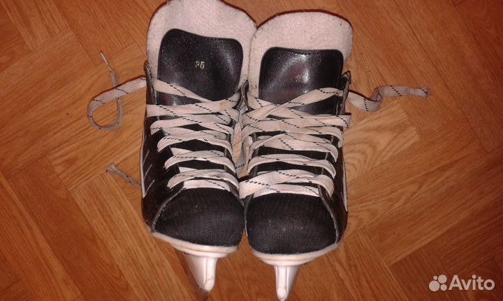 Продам коньки 35 размера хоккейные