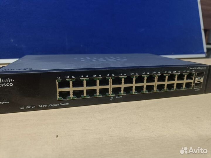 Коммутатор Cisco SG102-24