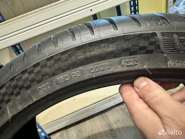 Michelin Pilot Sport 4 SUV 275/35 R23 и 315/30 R23 108Y