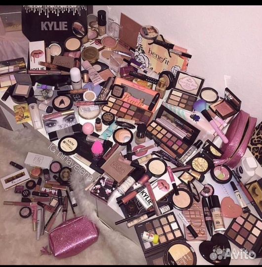 Разный парфюм и косметика люкс и масс-маркет