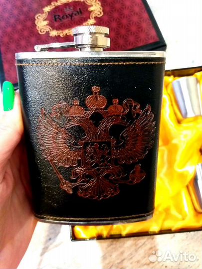 Мужской подарочный набор: фляжка, 4 рюмки, воронка