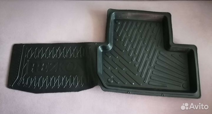 Автомобильные коврики резиновые