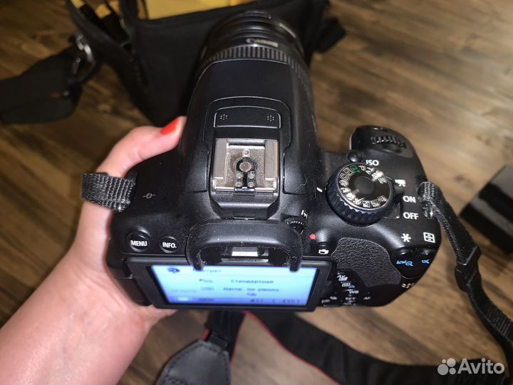 Зеркальный фотоаппарат canon 650d