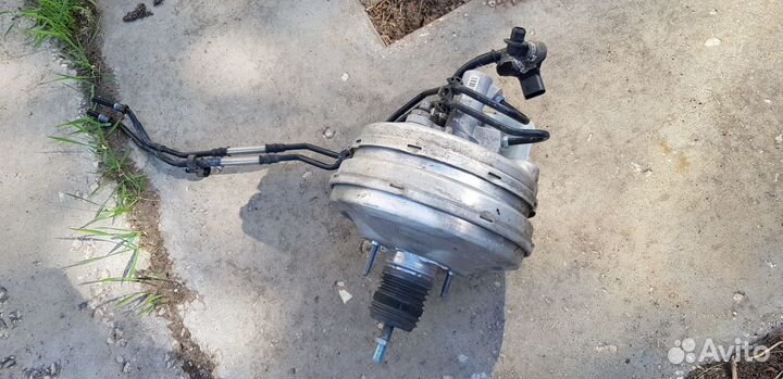 Audi A8 D4 Вакуумный Усилитель в Сборе