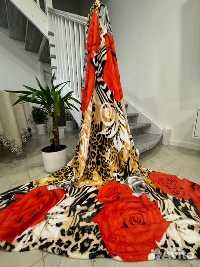 Пледы, покрывала флисовые, размер 180 на 200