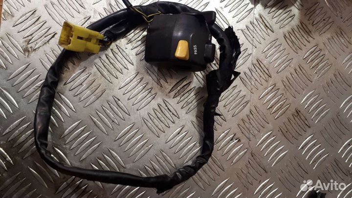 Пульт левый Suzuki TL1000R tl1000r 99