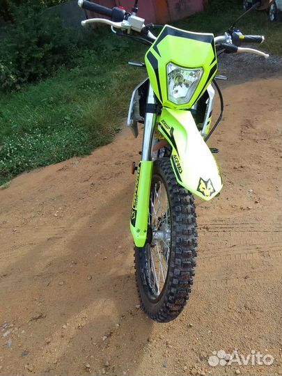 Продаю мотоцикл рейсер С2 К2 250