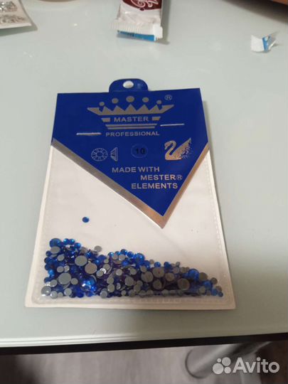 Стразы для маникюра