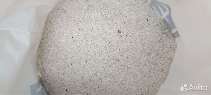 Грунт белый и черный кварц, камни