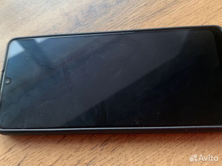 Samsung Galaxy A31, 4/64 ГБ