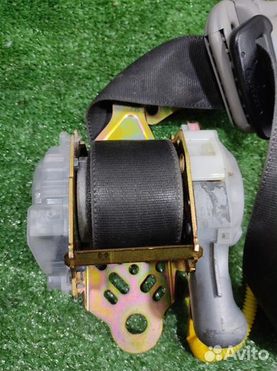 Ремень безопасности передний правый Lexus RX300