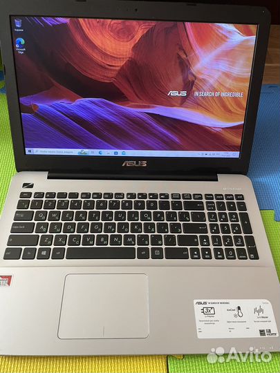 Ноутбук Asus R556Q