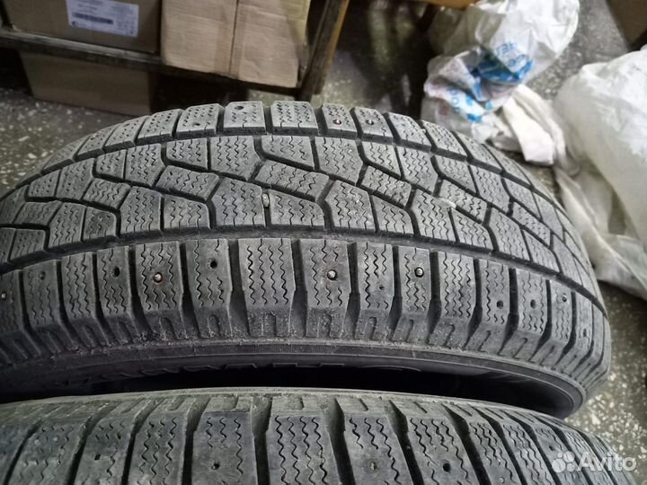 Acustica Challenger 23.5/70 R16 и 2.25/70 R16 20D