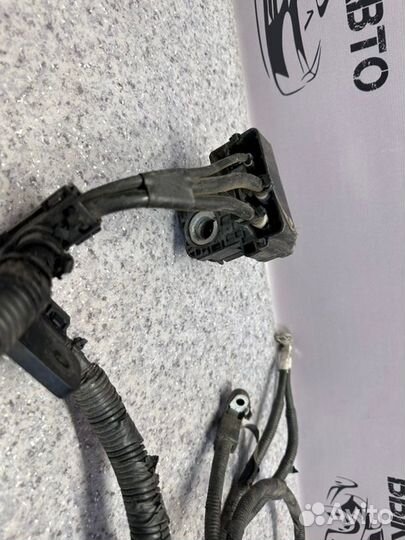 Клемма плюс Kia Rio 4 4