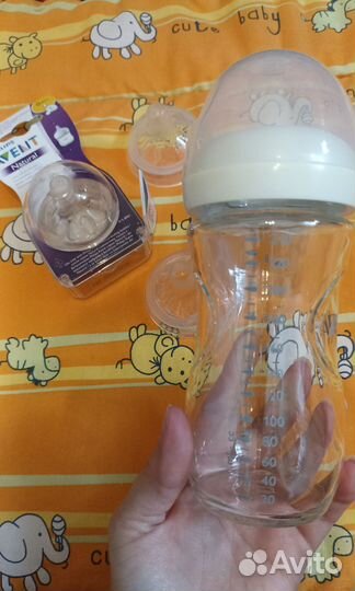 Бутылочка Avent (стекло),соски бутылочные,пустышки