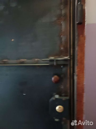 Металлическая дверь бу