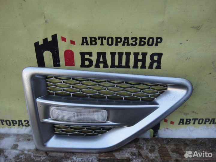 Накладка на крыло правая Land Rover Freelander