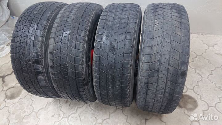 Bridgestone Blizzak DM-V1 225/65 R17 102R