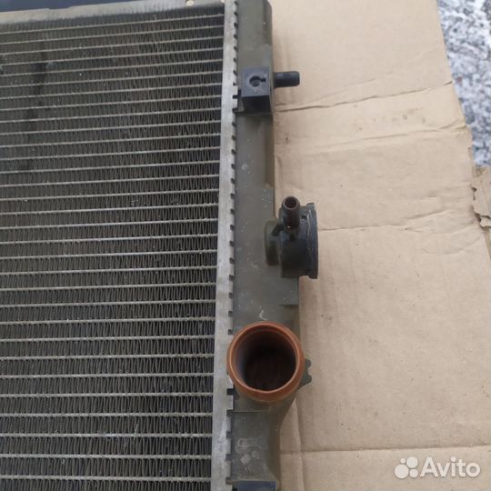 Радиатор охлаждения Tоyота Nadia