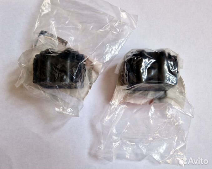 Втулки заднего стабилизатора 55513-3N100