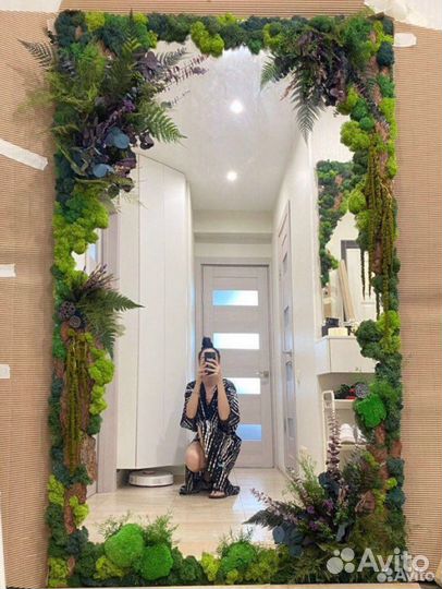 Зеркало со мхом из стабилизированного мха