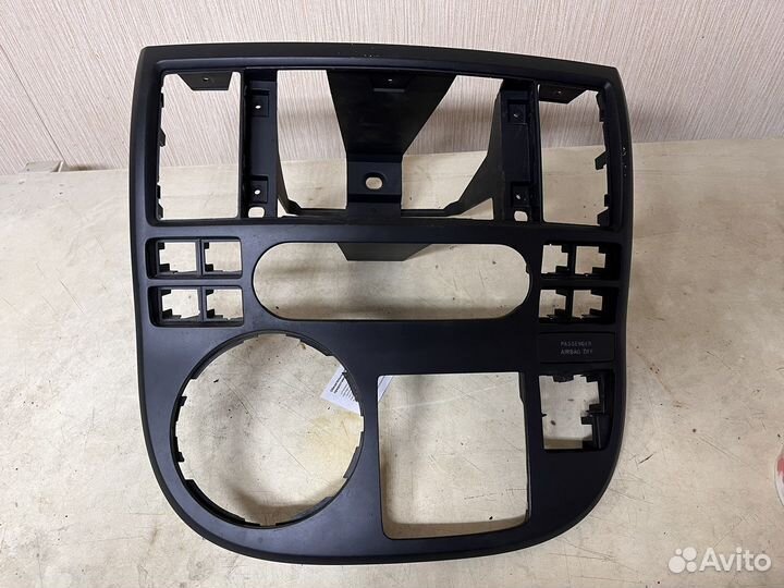 Центральная консоль торпеды VW T5 Мультивен