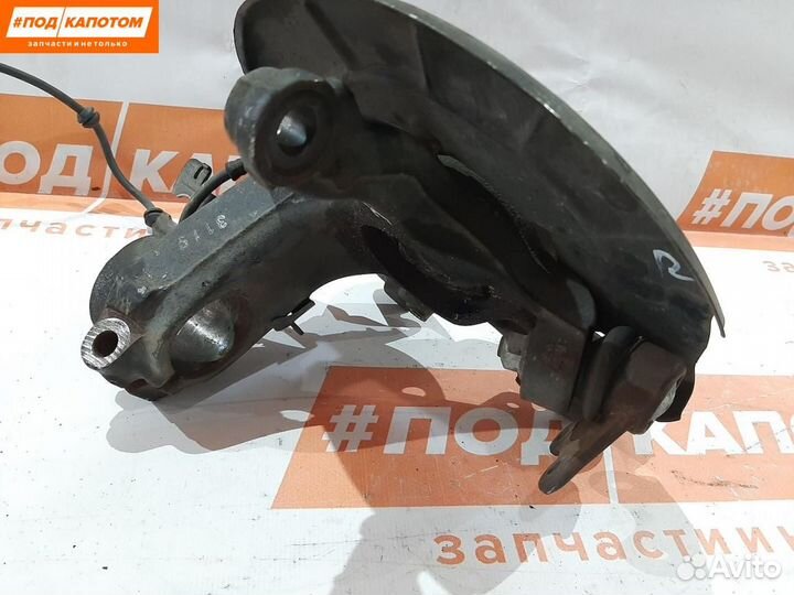 Кулак передний правый Volkswagen Polo 4 рест. 2009