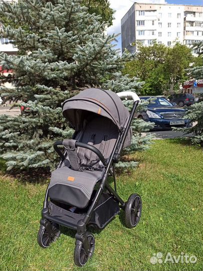 Новая коляска Luxmom перекидная ручка, серый цвет