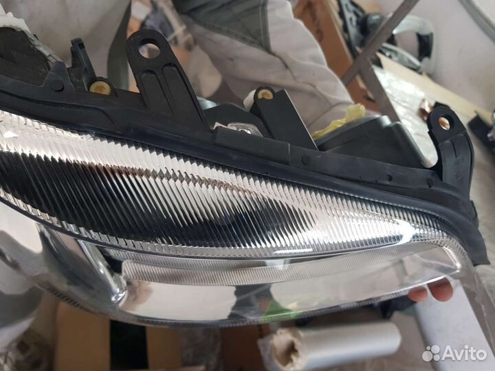 Фара правая Opel Astra G 98-2004