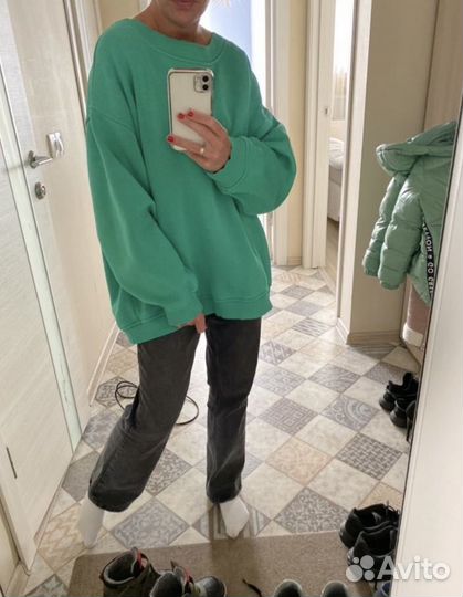 Свитшот женский оверсайз