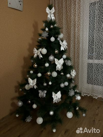 Ель искуственная