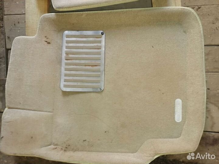 Продам коврики оригинал камри 40