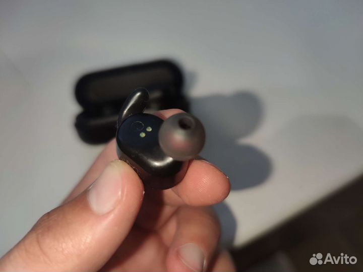 Беспроводные блютуз наушники elari