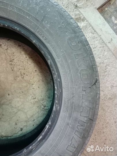 Yokohama 104ZR 215/65 R16 100